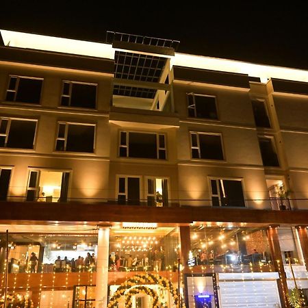 Hotel Palace View Murshidabad Exteriör bild