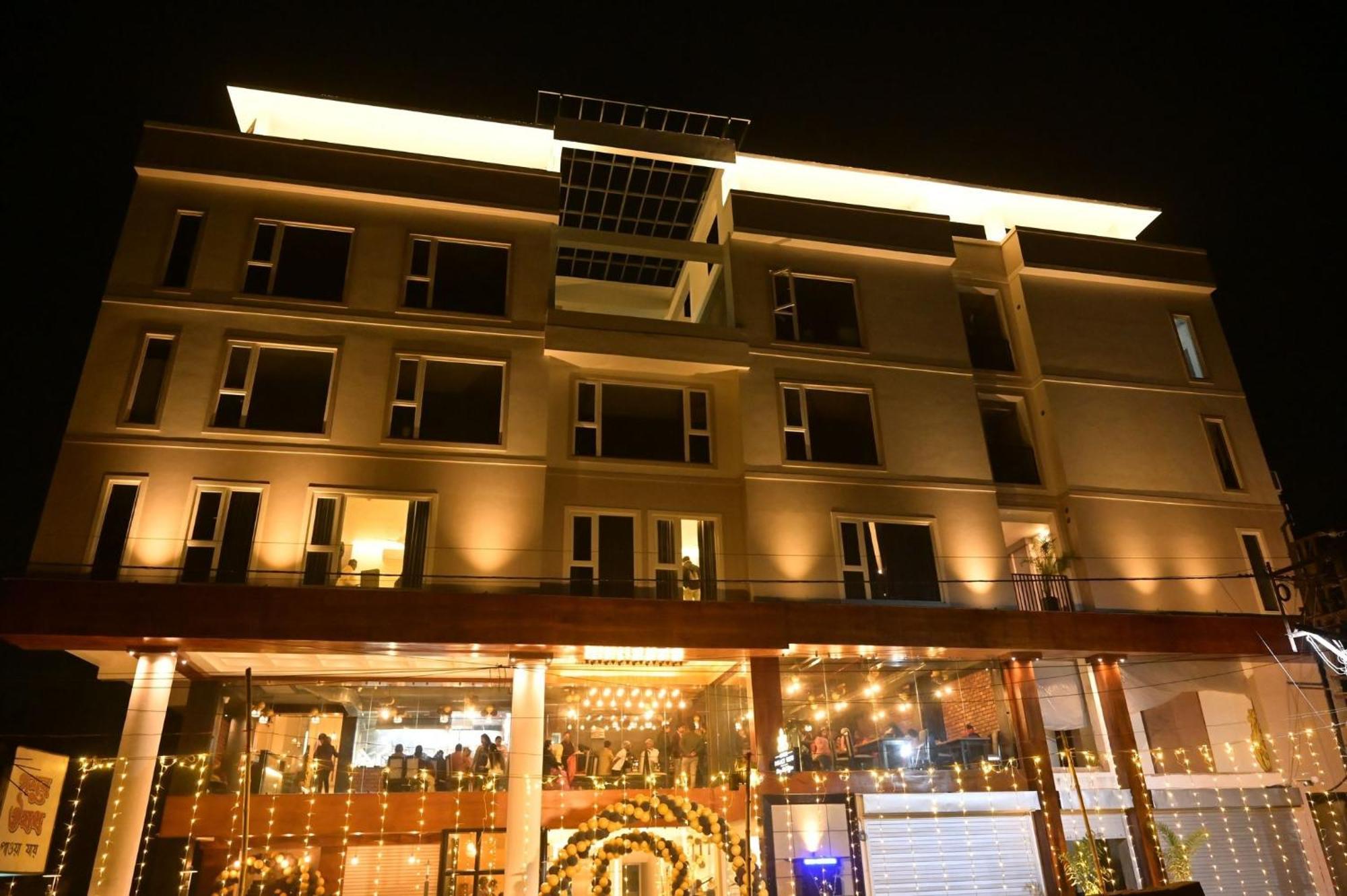 Hotel Palace View Murshidabad Exteriör bild